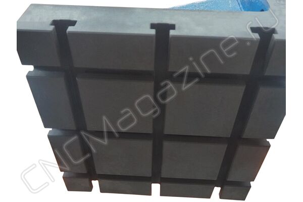 H22-220300-0300-14 Угловая чугунная плита 90°с Т-образными пазами Harlingen